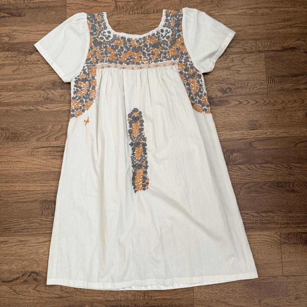 $228 Mi Golondrina Dress White/gray/gold Floral Embroidered, Size Small, S.